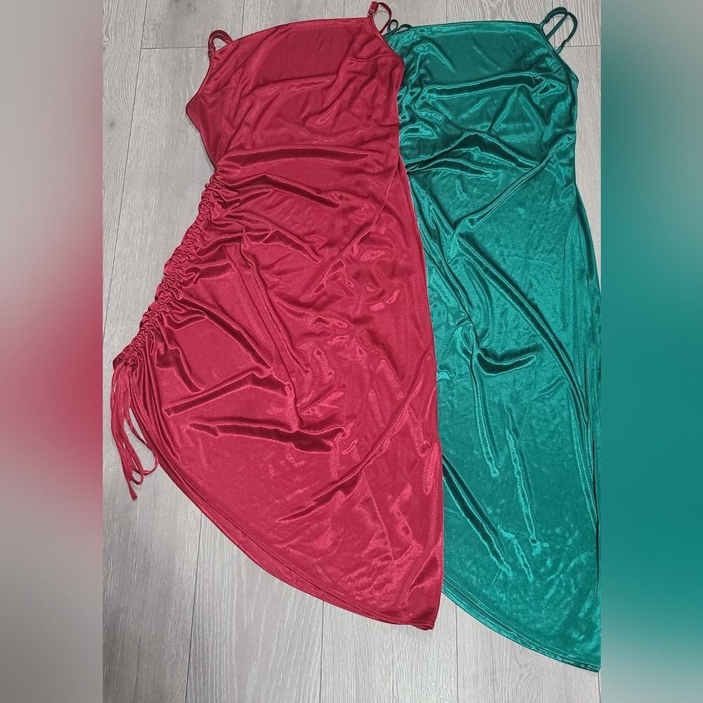 Elegant Red and Green Prom Dresses